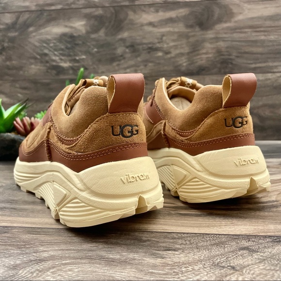 NIB UGG Miwo Trainer Low Sneaker Suede Vibram - Picture 8 of 12